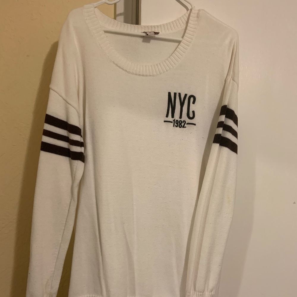 NYC winter shirt sweater